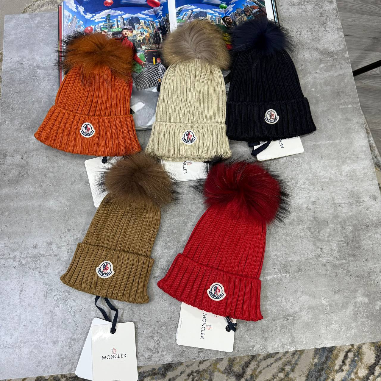 Moncler Pom Pom